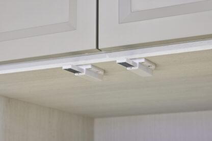 2 pezzi di chiusure magnetiche a scatto di alta qualità, incl. contropiastra, superficie: nero, 38 mm (1-1/2"), ML-80BL. Apriporta push-to-open per ante di mobili, ante di armadi e molto altro, di Sugatsune / LAMP® (Giappone) - immagine 6