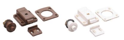Chiusura a pulsante per ante di mobili di grosso spessore da 22 a 25 mm, superficie: avorio, SL-B251-I. Push-Latch per la conversione di camper, interni di yacht, mobili per roulotte e molto altro, di Sugatsune / LAMP® (Giappone) - immagine 4