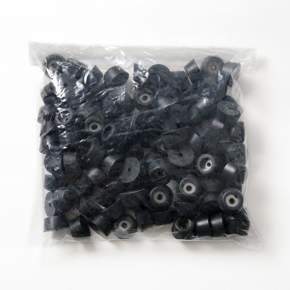 Piede regolabile, gomma, pacchetto da 100 K-34-P100, di Sugatsune / LAMP (Giappone)